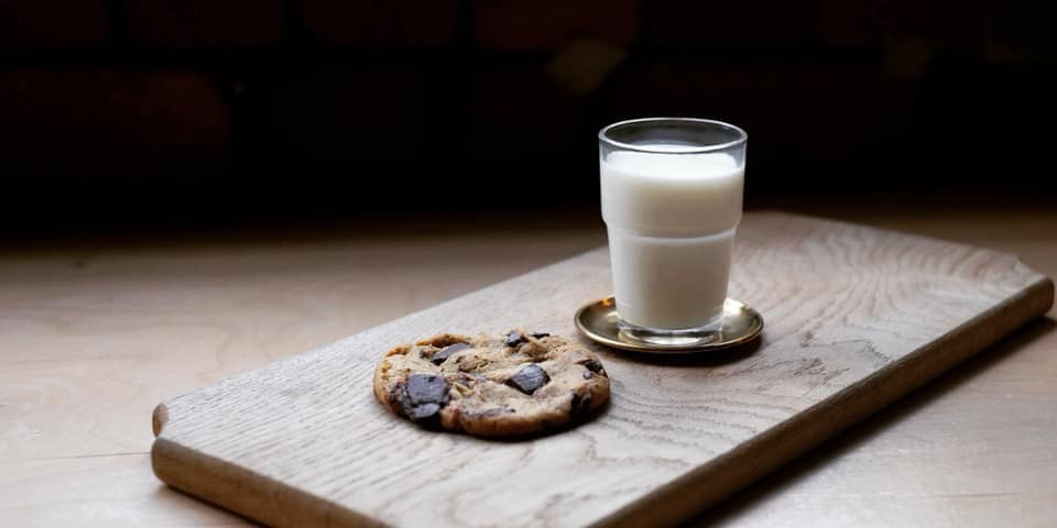 Kids Eat Free This Summer at Bullion's Café!